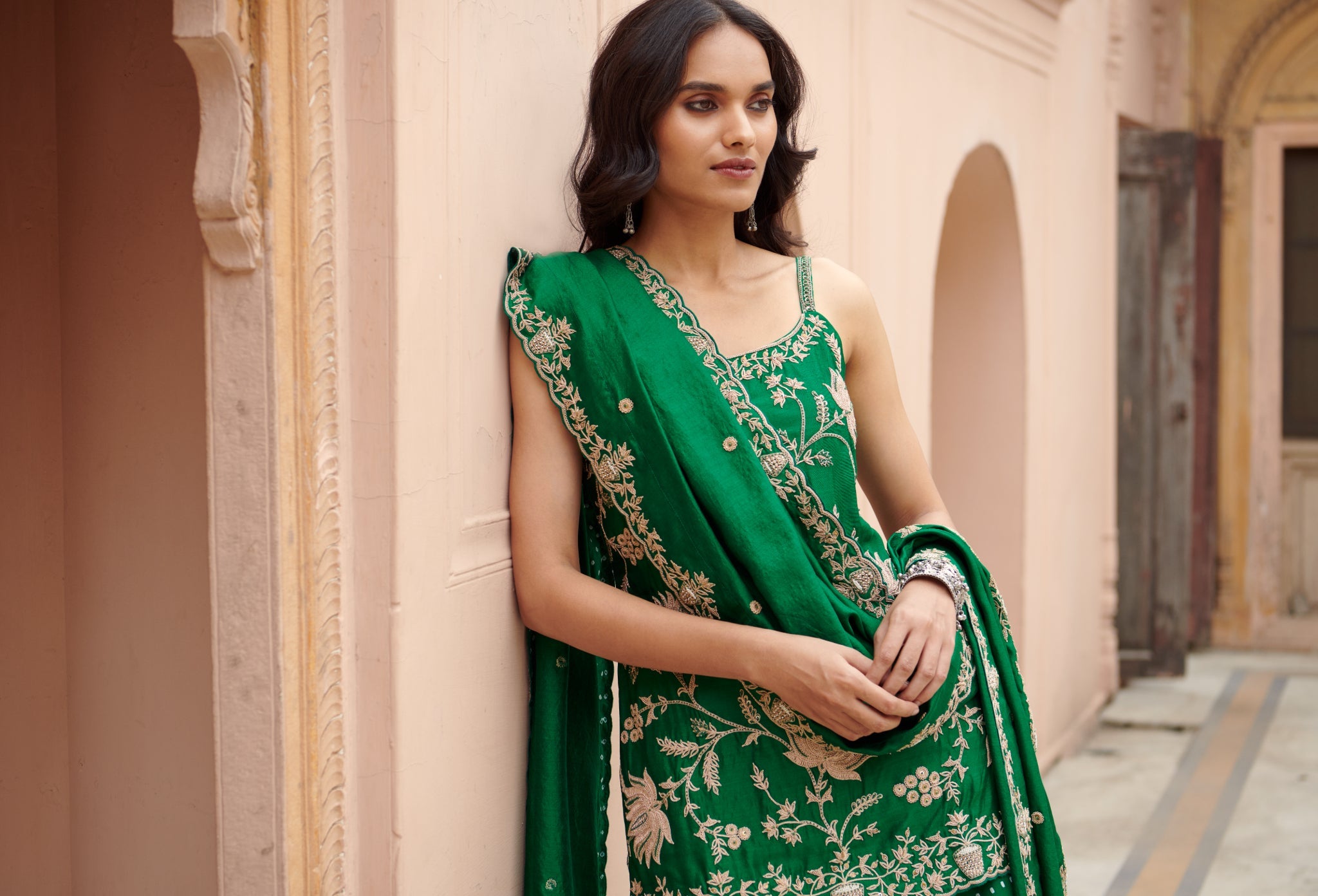 sleeveless lotus sharara