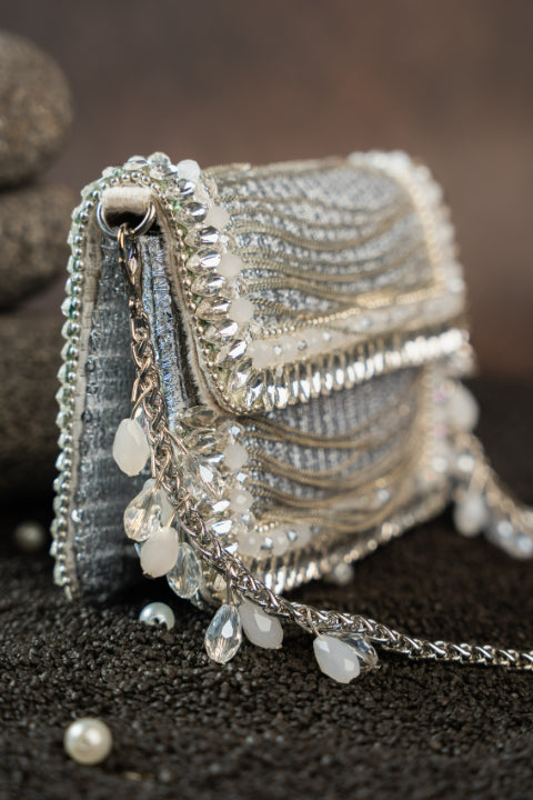 Hinted slate silver