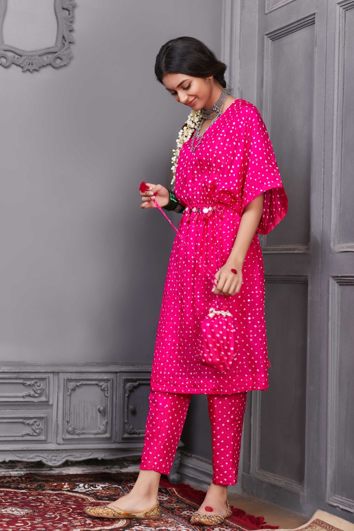 Saaz funky kaftan set