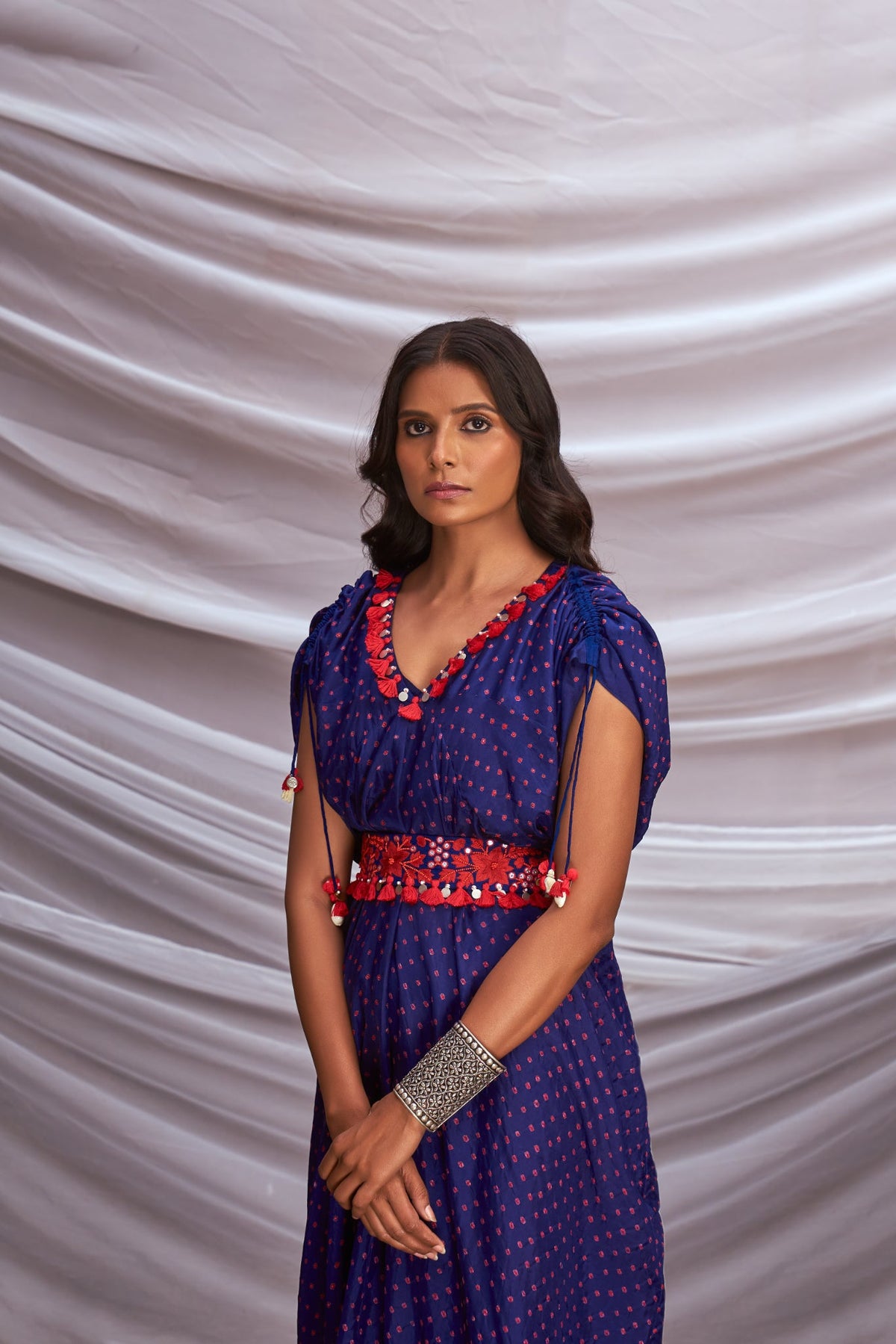 Bandhni kaftan with belt