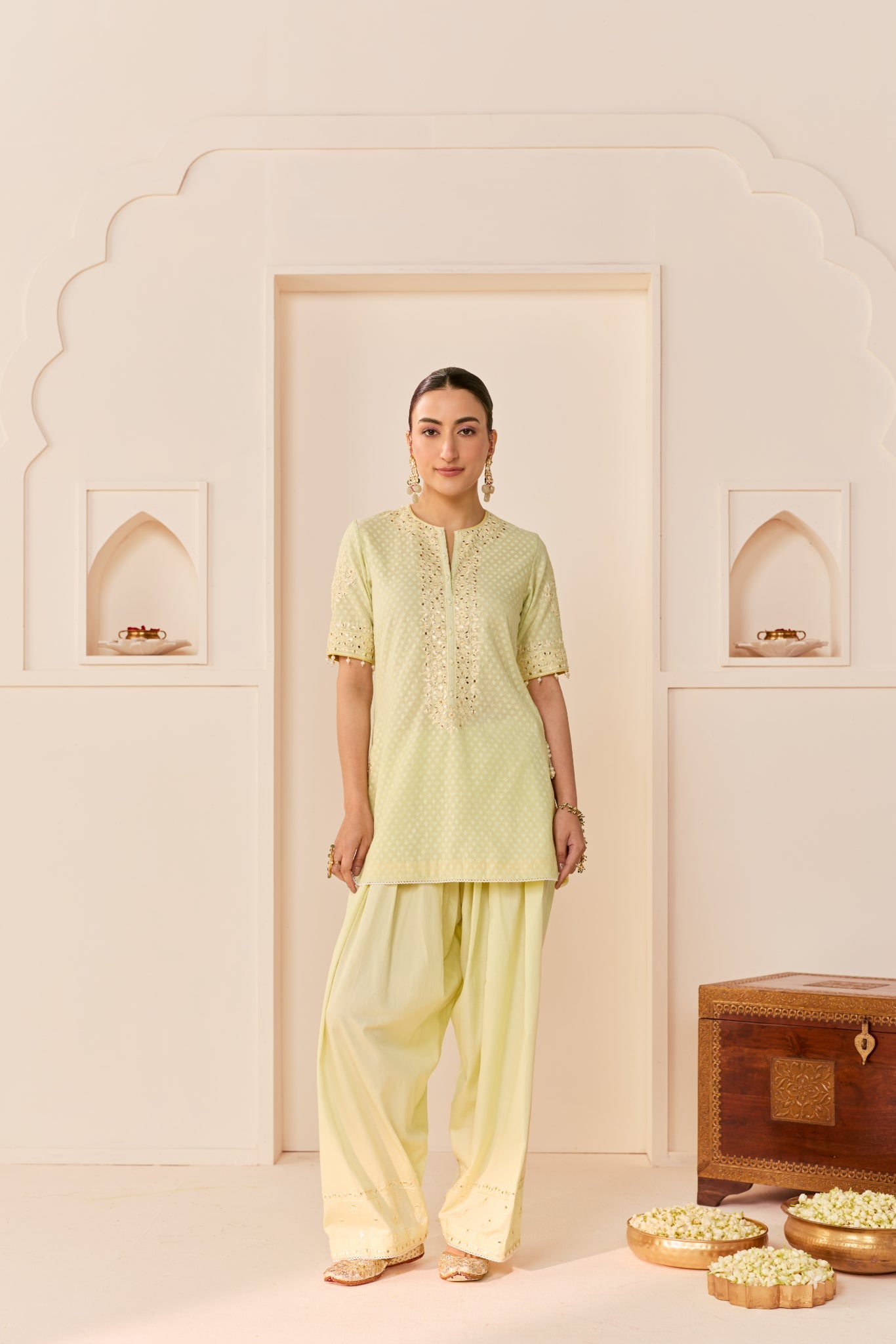 ANAISHA - MINT GREEN SHORT KURTA WITH FARSHI SALWAR AND DUPATTA
