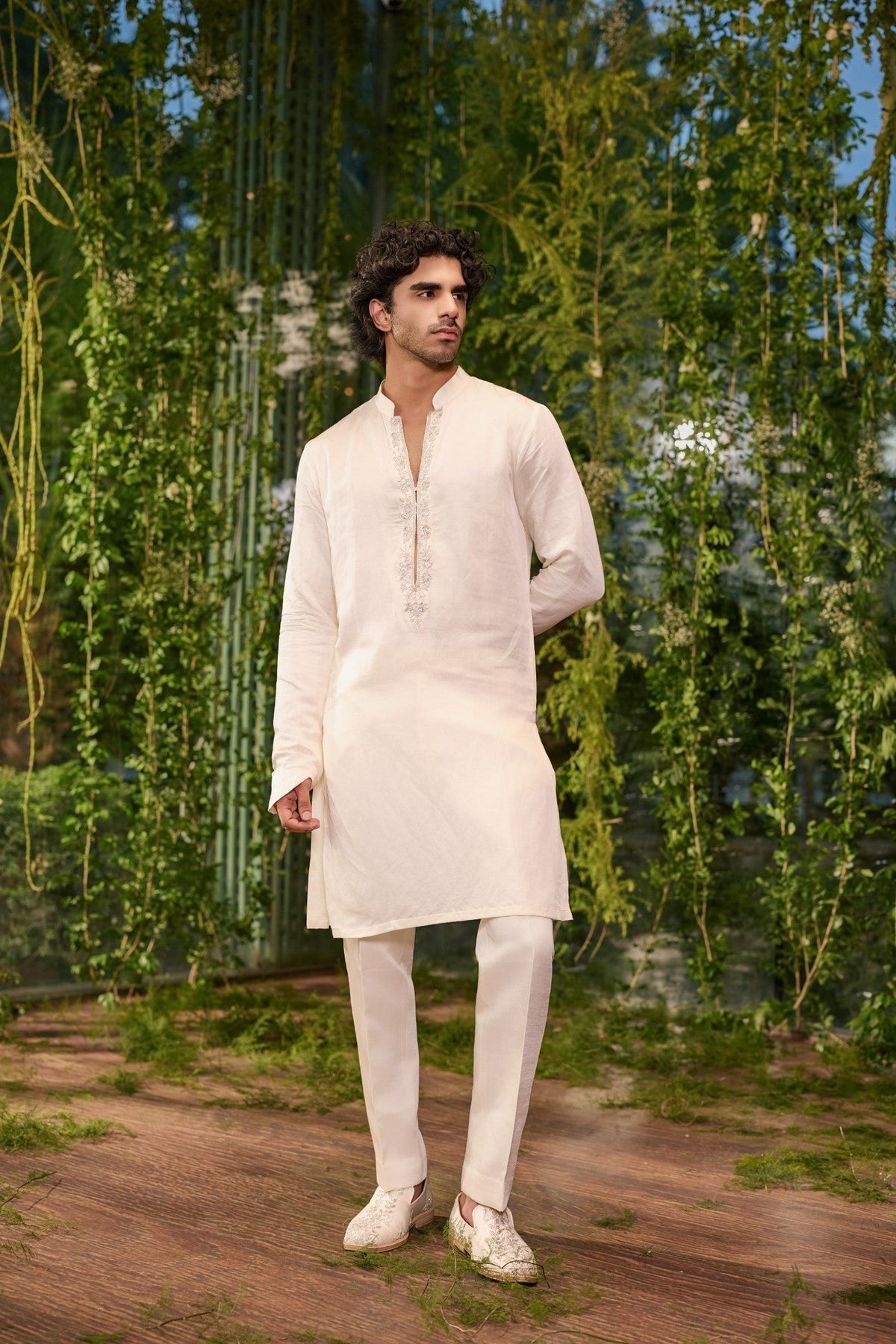 Shvet Agni - The Fearless King Sherwani