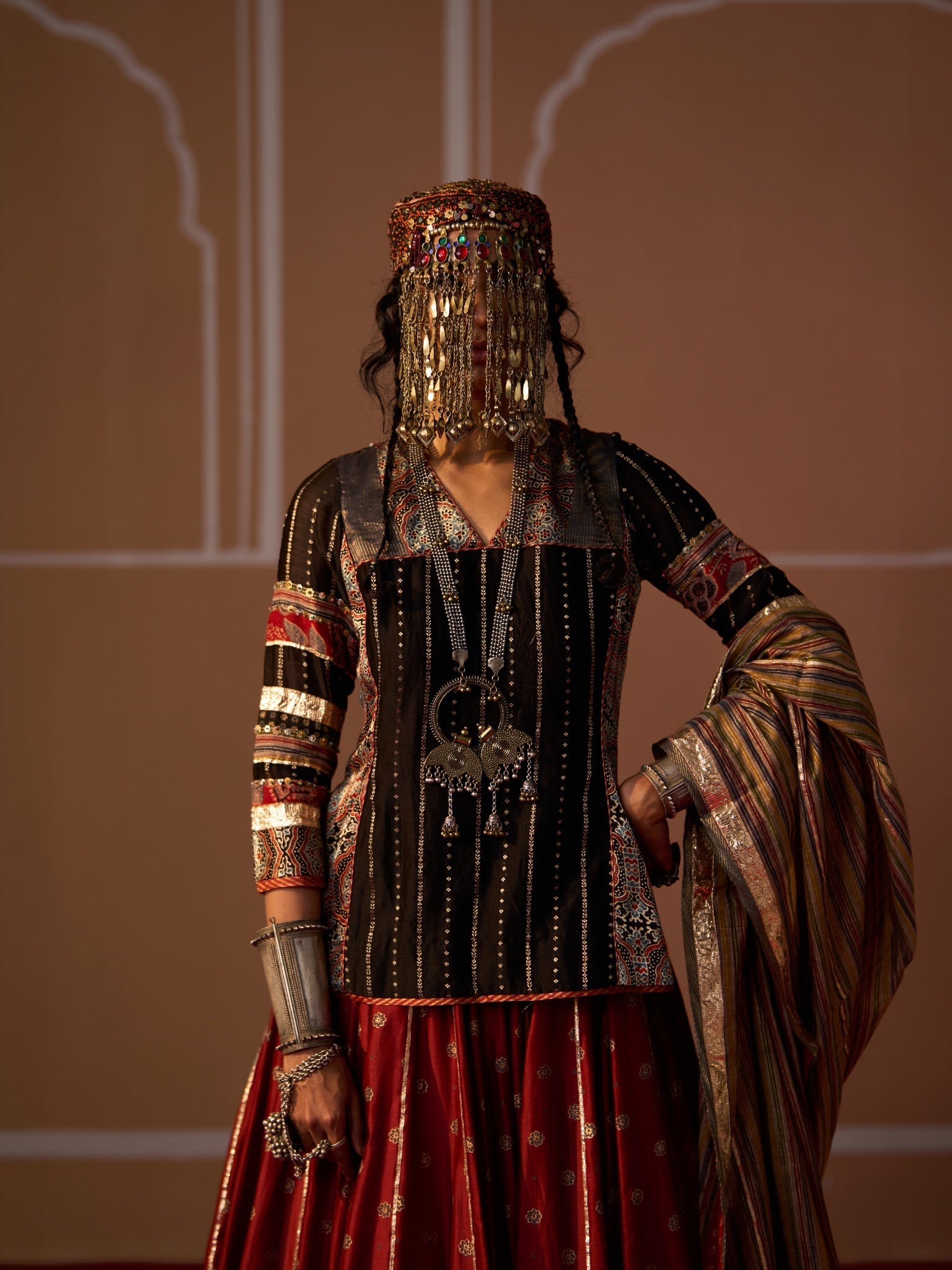 NAZM KURTI