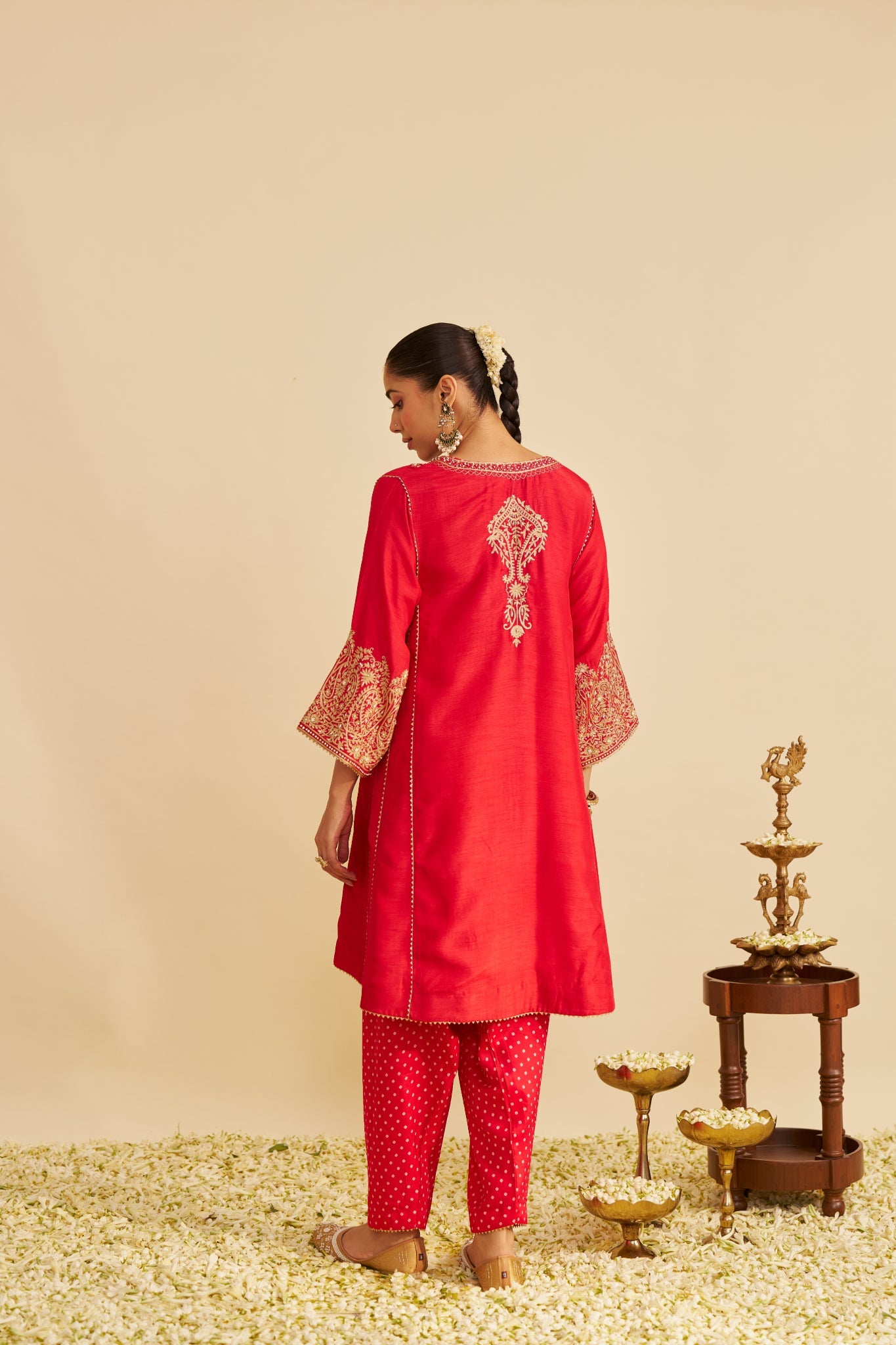 NIYAH - SHORT CHAUGA WITH SALWAR