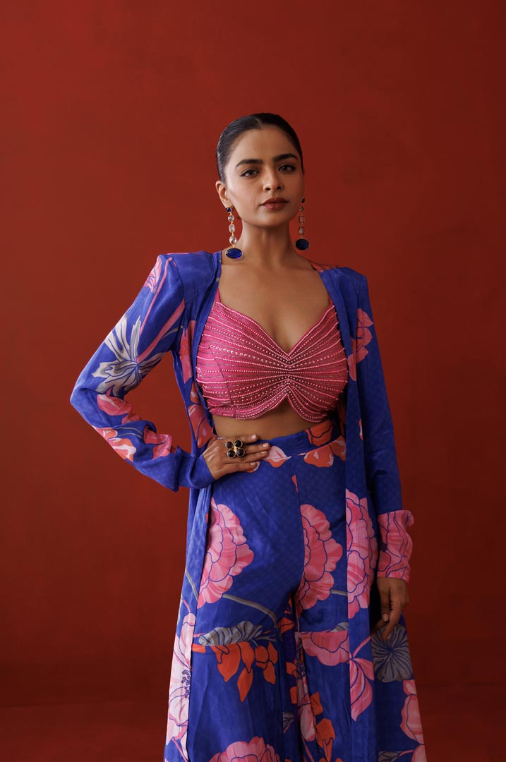 Blue bold shoulder shrug set