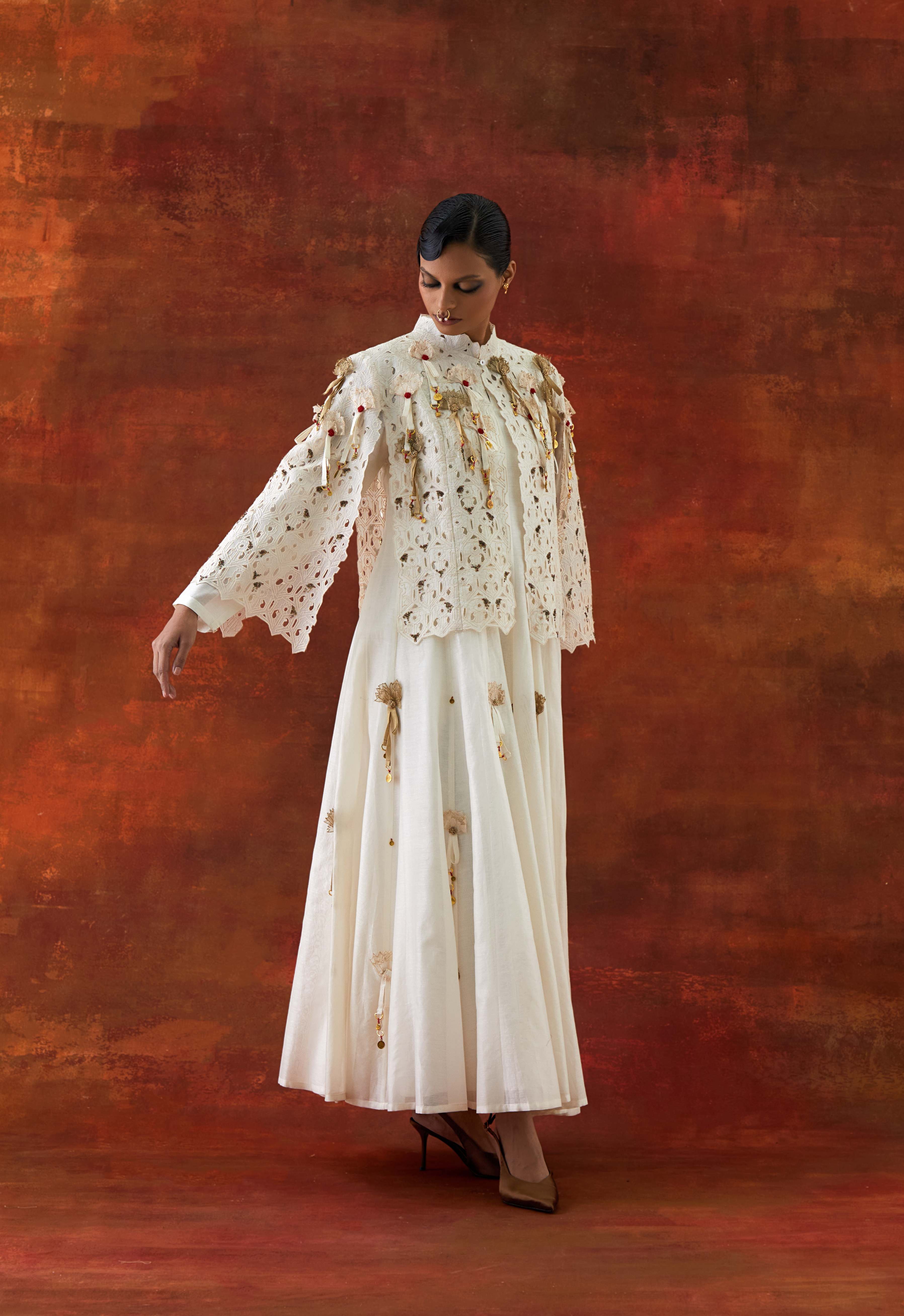EMBROIDERED CUTWORK CAPE WITH 3D FLOWER KALIDAR - image 2