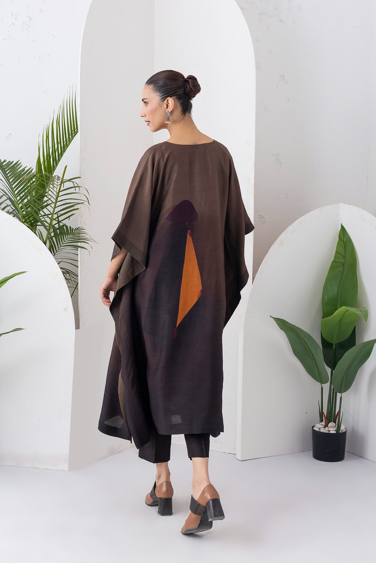 Shades Of Brown Viscose Dupion Printed Kaftan Set (2 PCS)