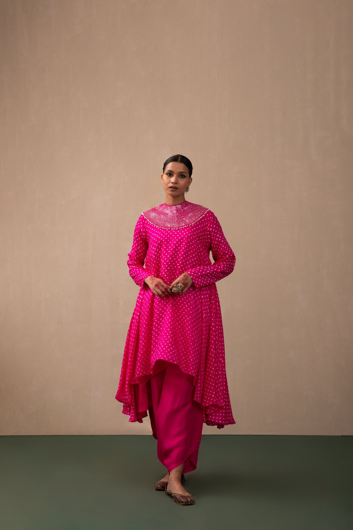 bandhni top with mirror and pearl collar