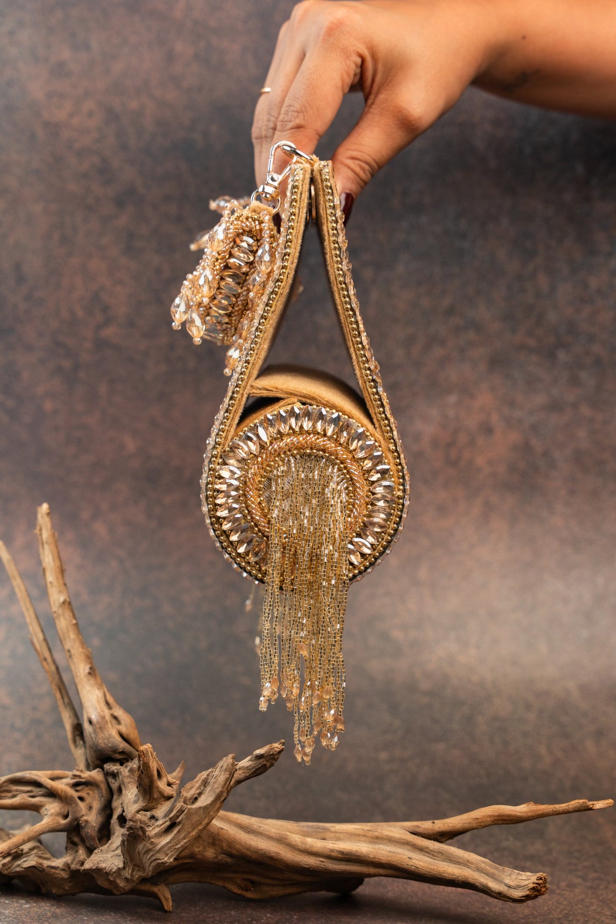 Hinted Beadfall Gold