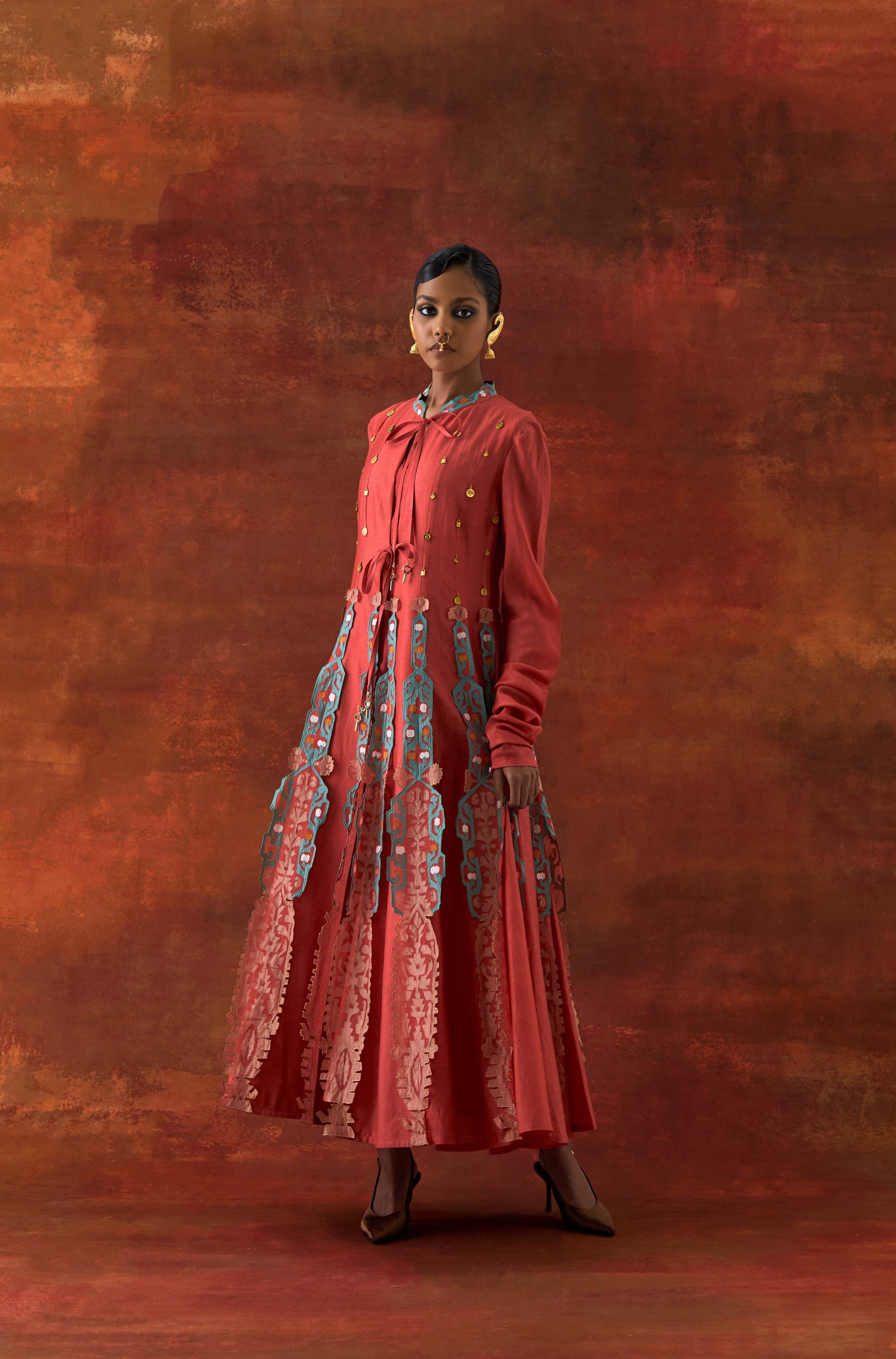 EMBROIDERED KALIDAR WITH SLEEVLESS INNER - image 2
