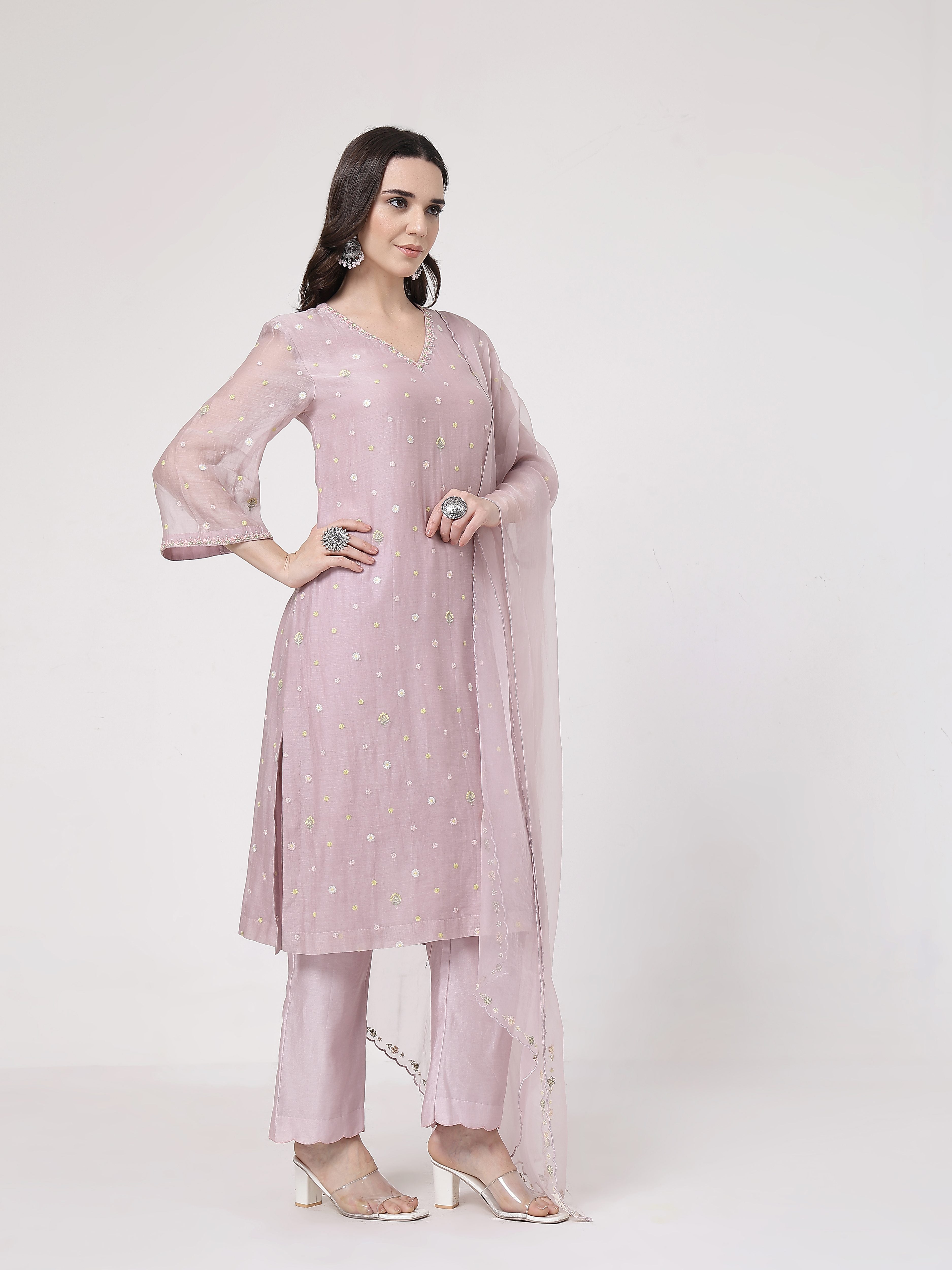 Kamal V Neck Set