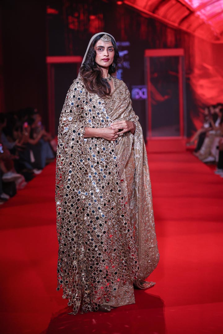 Kanakprabha Saree Set