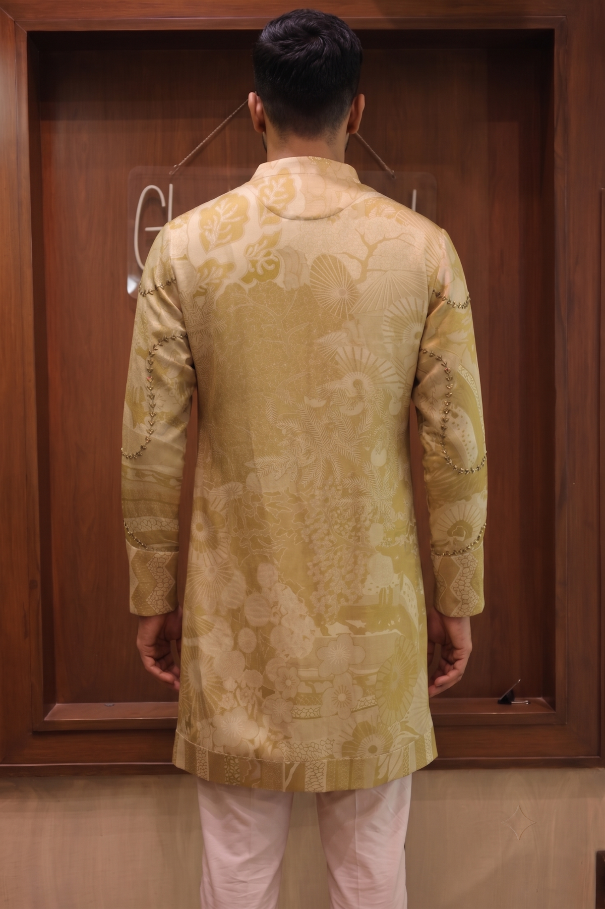Artistic Threadwork Detailed Linen Satin Kurta