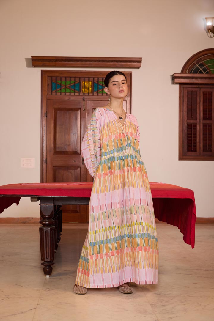 Nia Maxi Dress
L SIZE