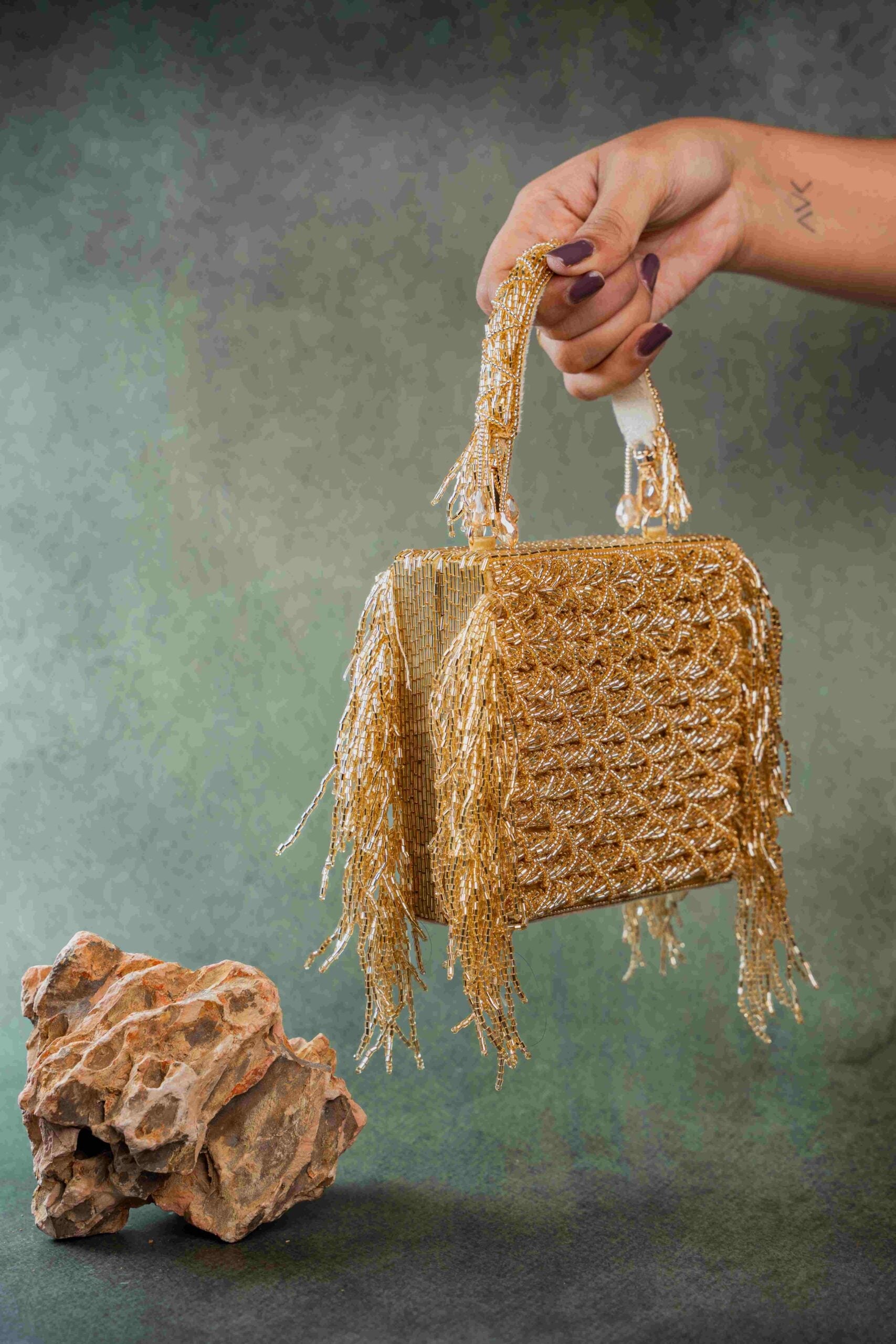 Weave Fringe Kasse Gold