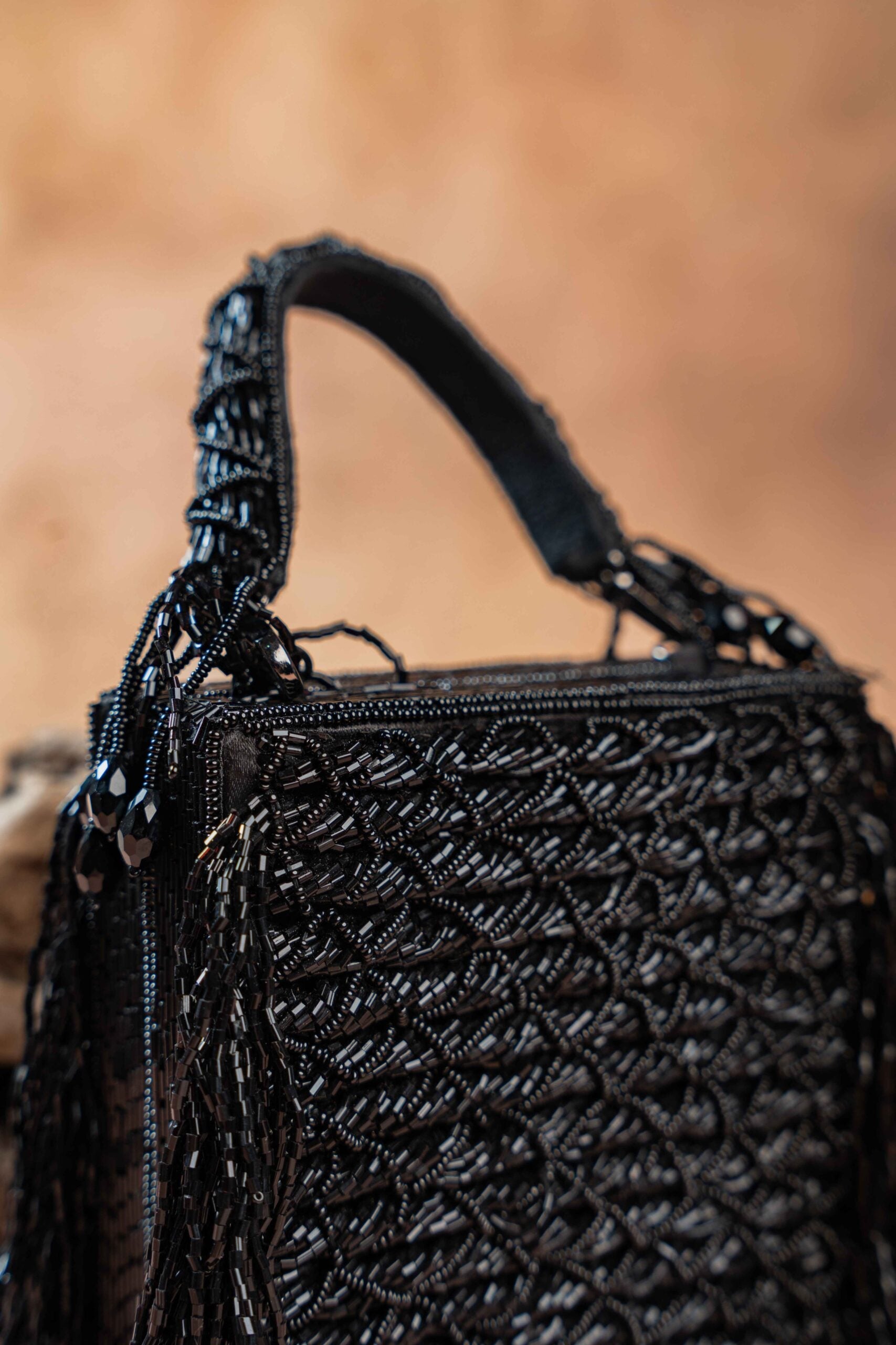 Weave Fringe Kasse Noir