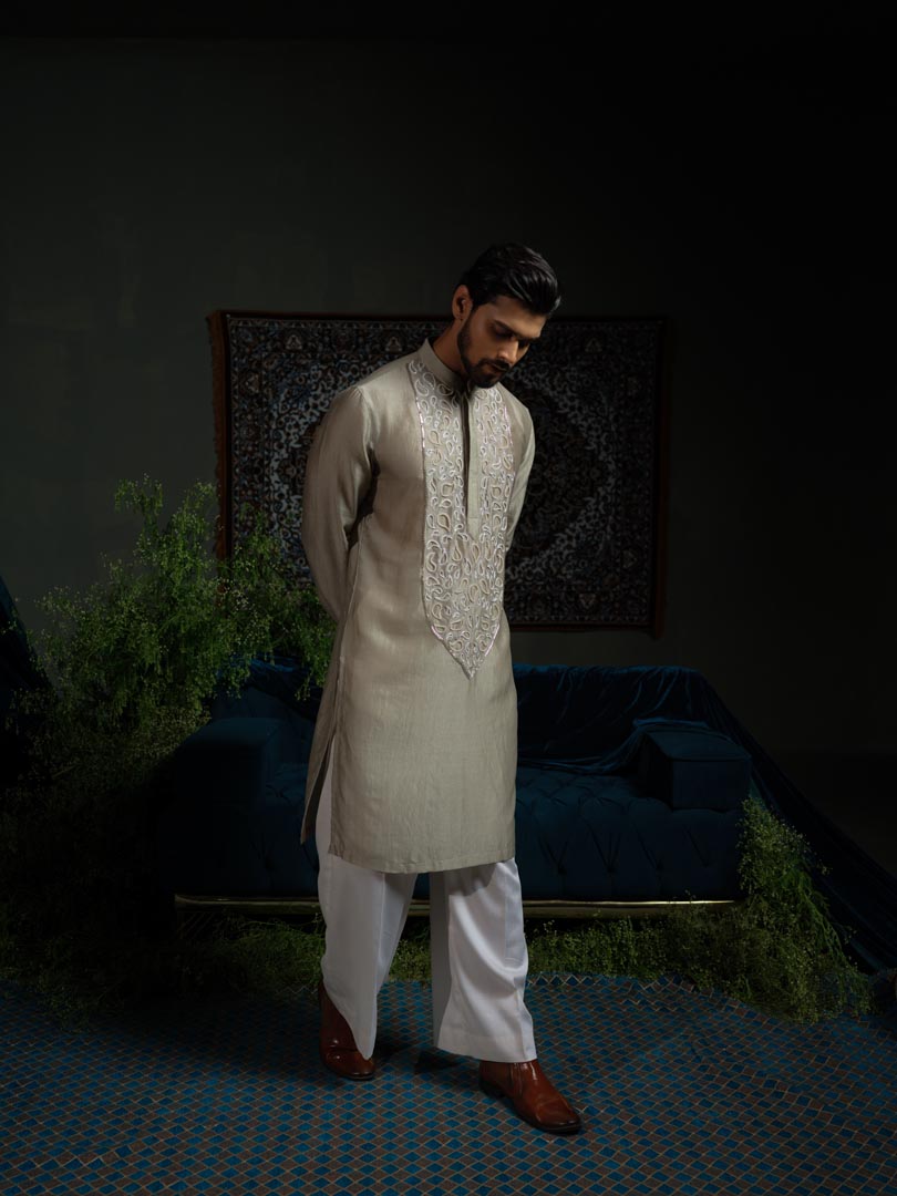 Paisley Pour Kurta Set