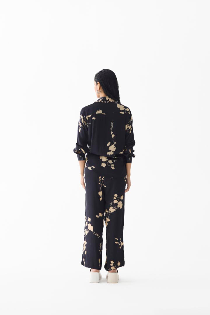 BLACK SAKURA CROP TOP AND PANTS