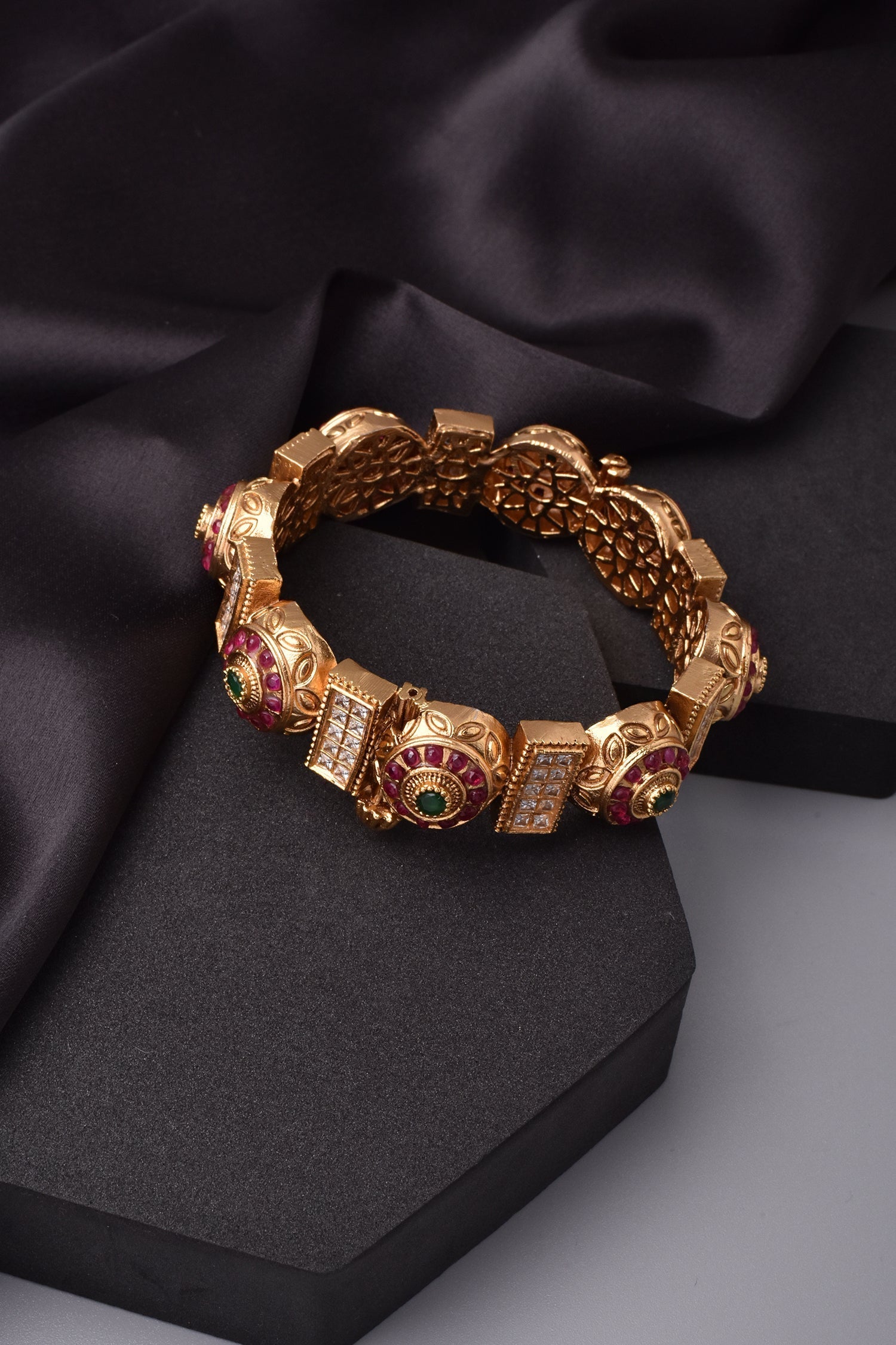 Red and Green Gold Tone Kada