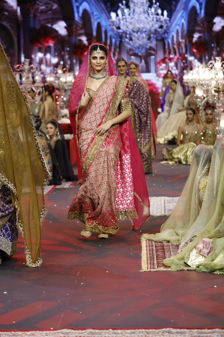 Gulrukh Ombré Saree Set