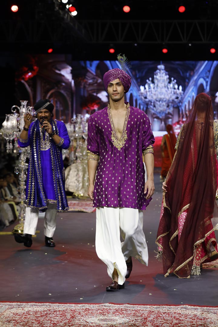 Rehzaar Amethyst Kurta Set