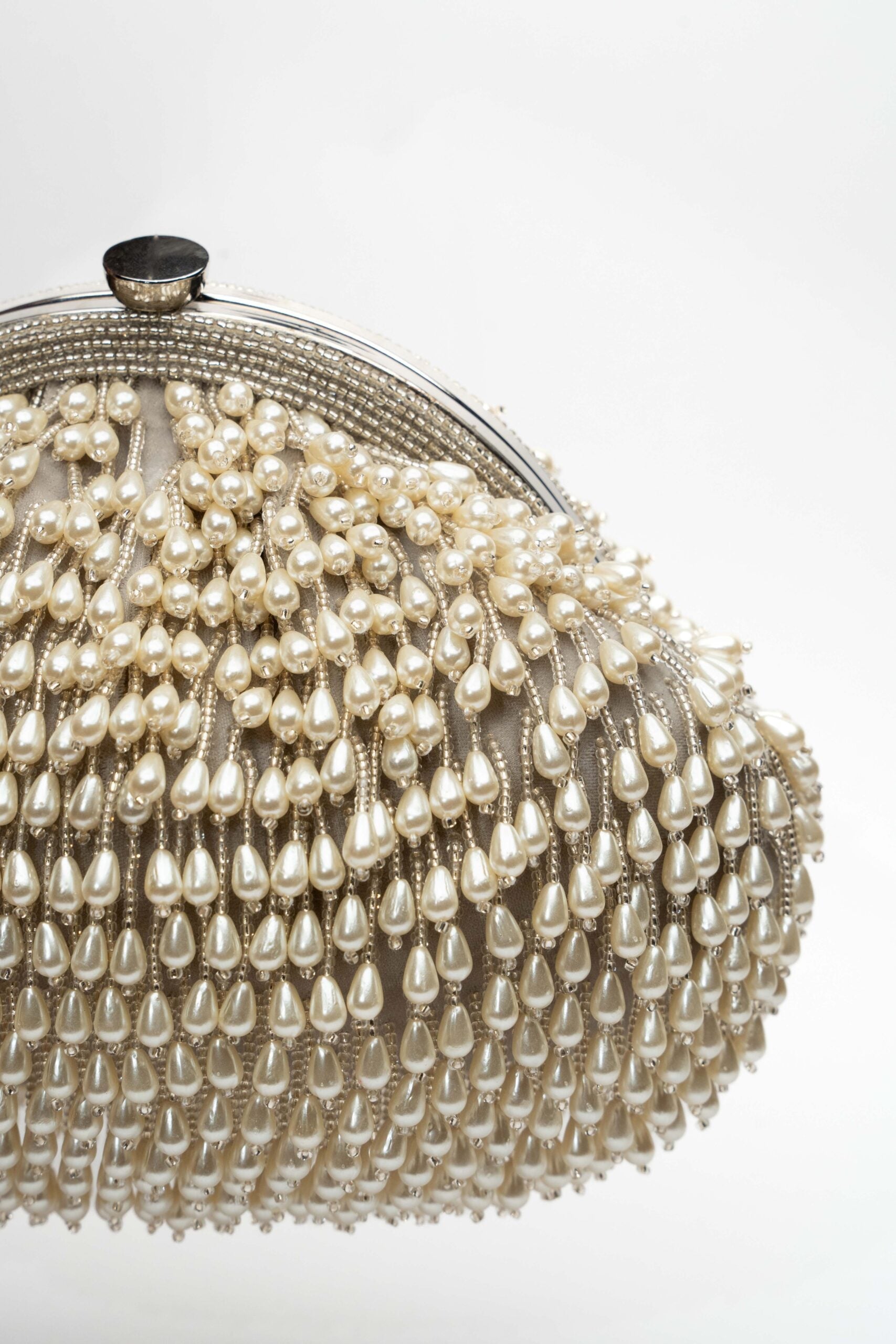 Pearl Treasure Clutch Silver