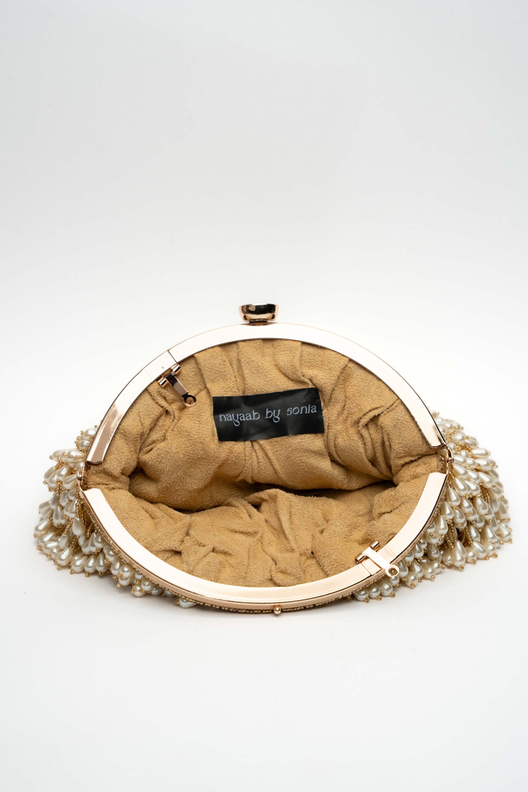 Pearl Treasure Clutch Gold