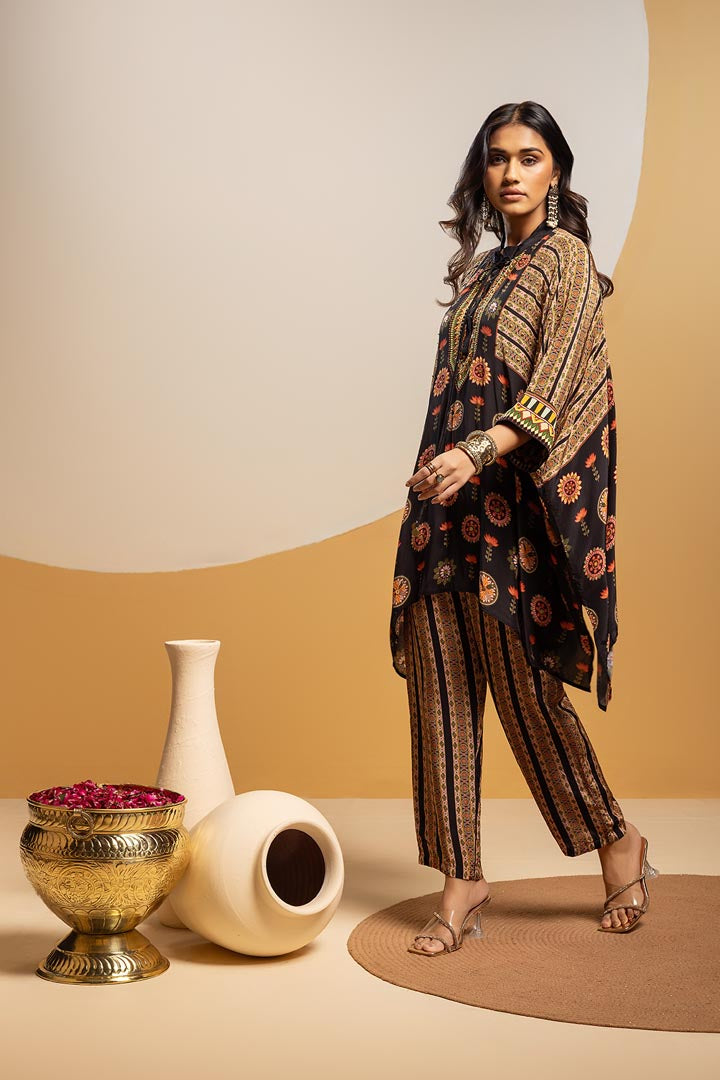 Taarani Embellished kimono kurta setSP4815