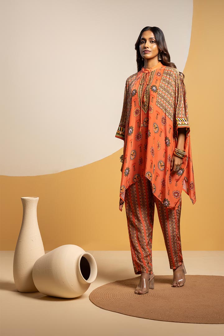 Taarani Embellished kimono kurta setSP4899