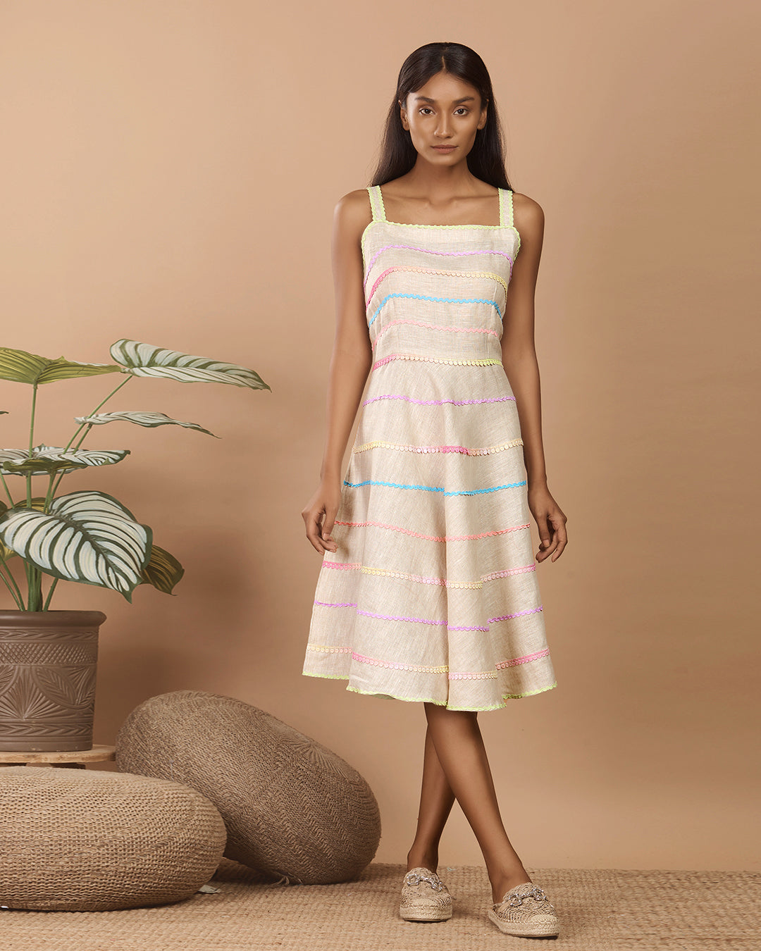 Spaghetti lace dress