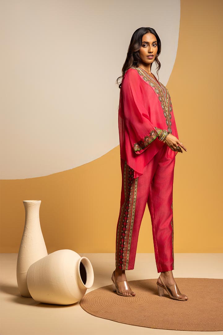 Taarani embellished V-neck co-ord  setSP4844