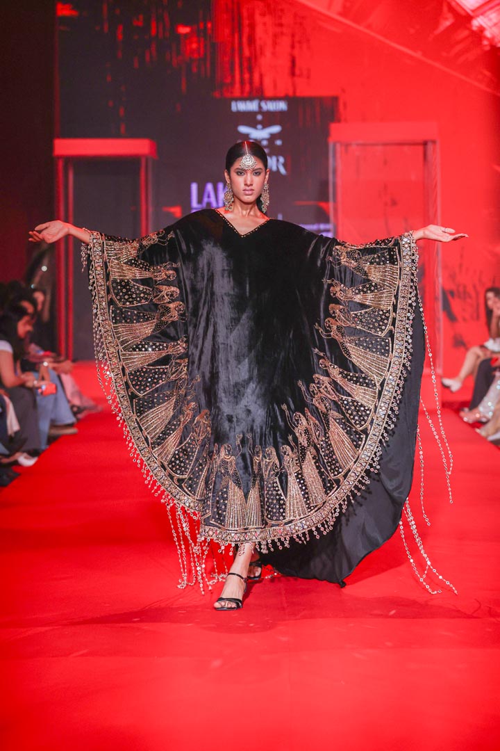 Ratrangini Kaftan Set