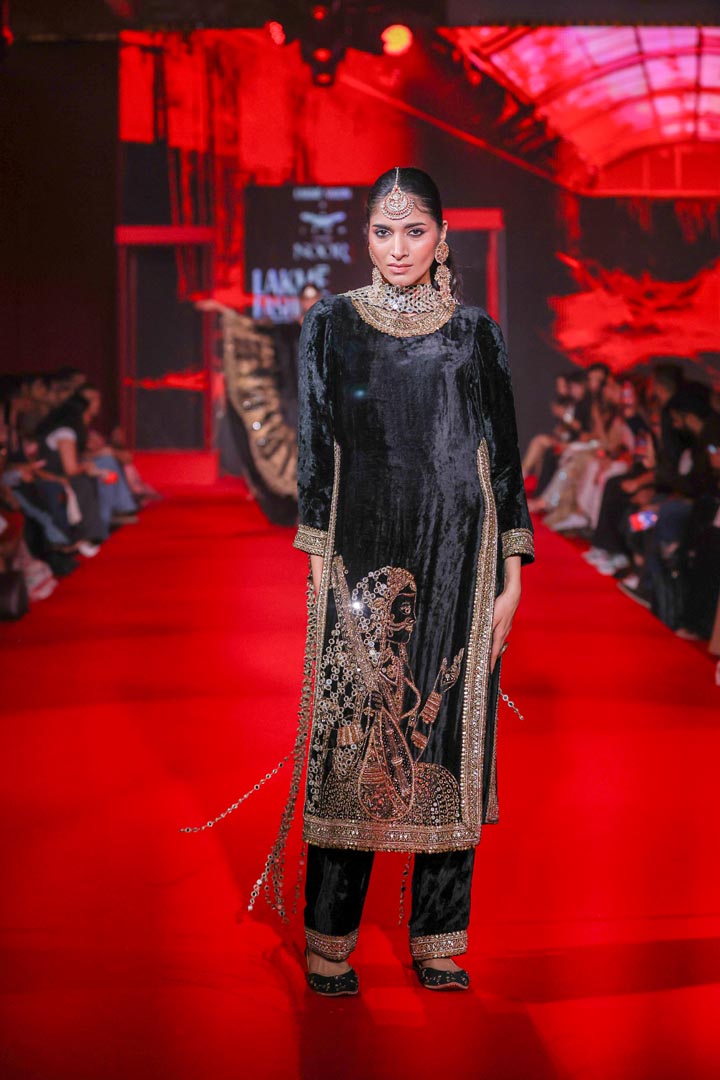 Maharani Suit