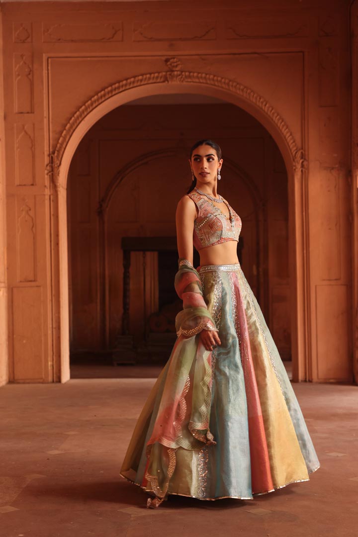 Gulbahar lehenga