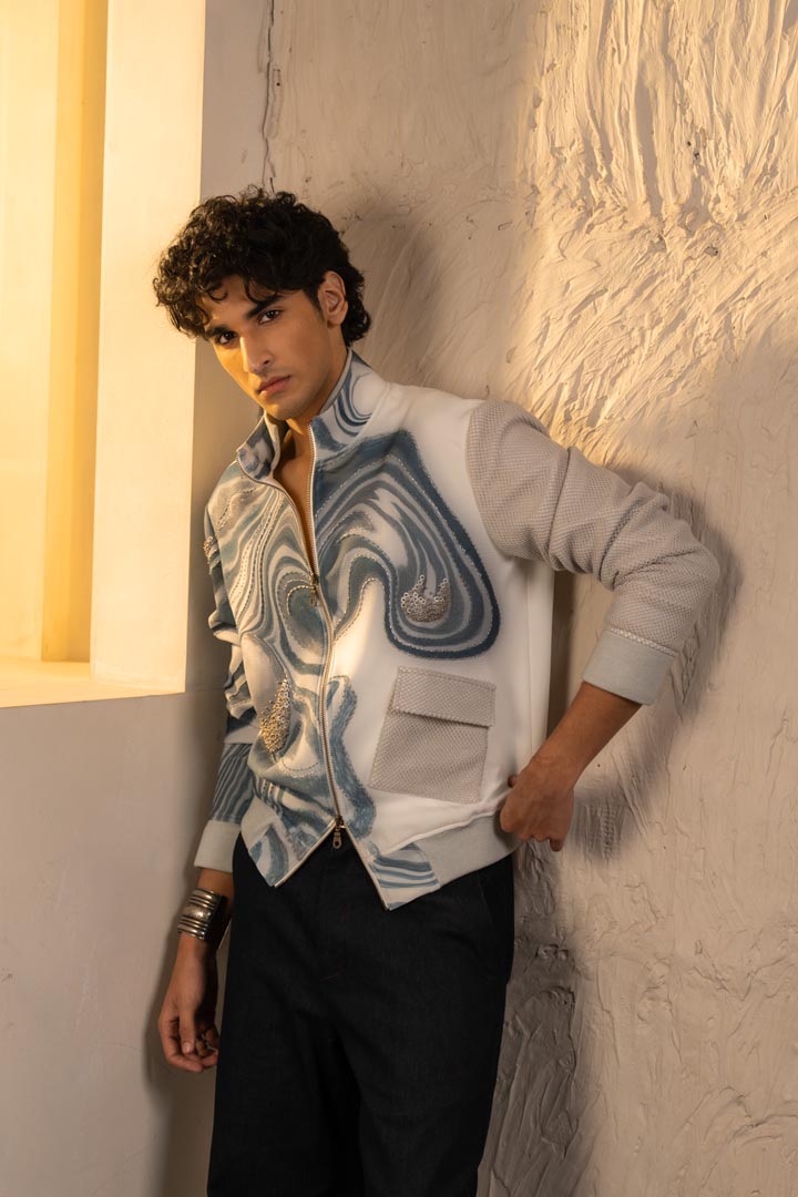 Printed wave bomber with denims