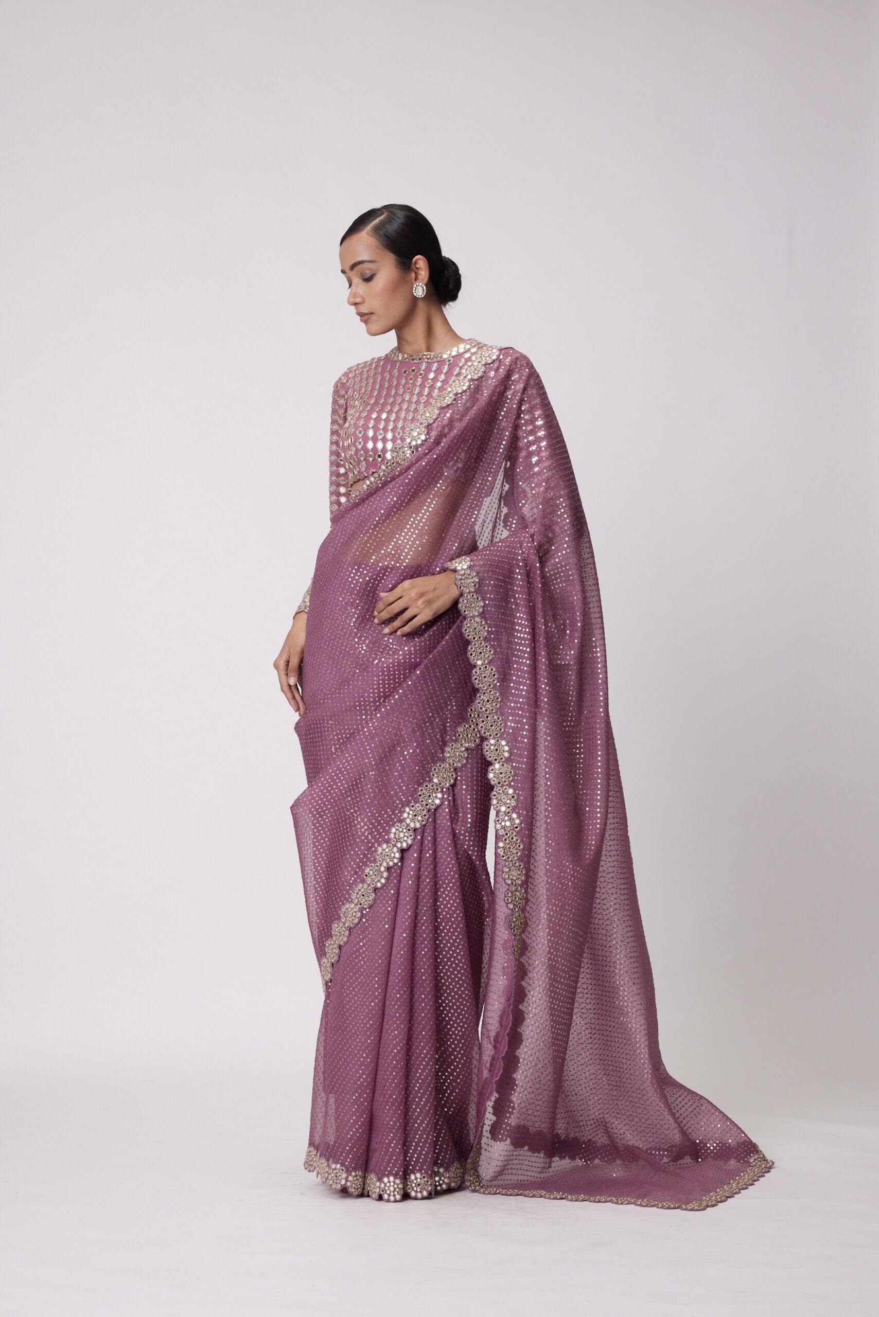 Image of MUD  MAUVE HAND EMBROIDERED SAREE SET