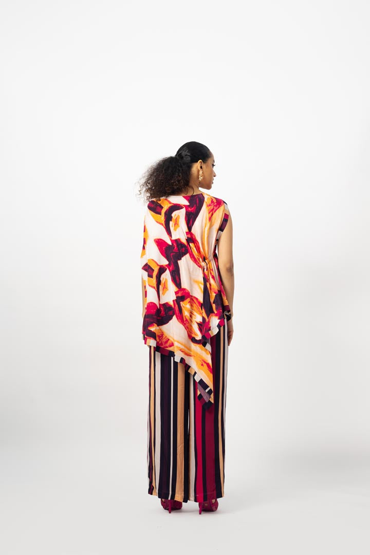 Asymmetrical set