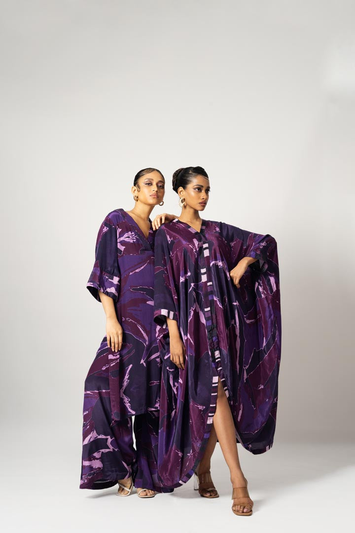 Stripe collared kaftan