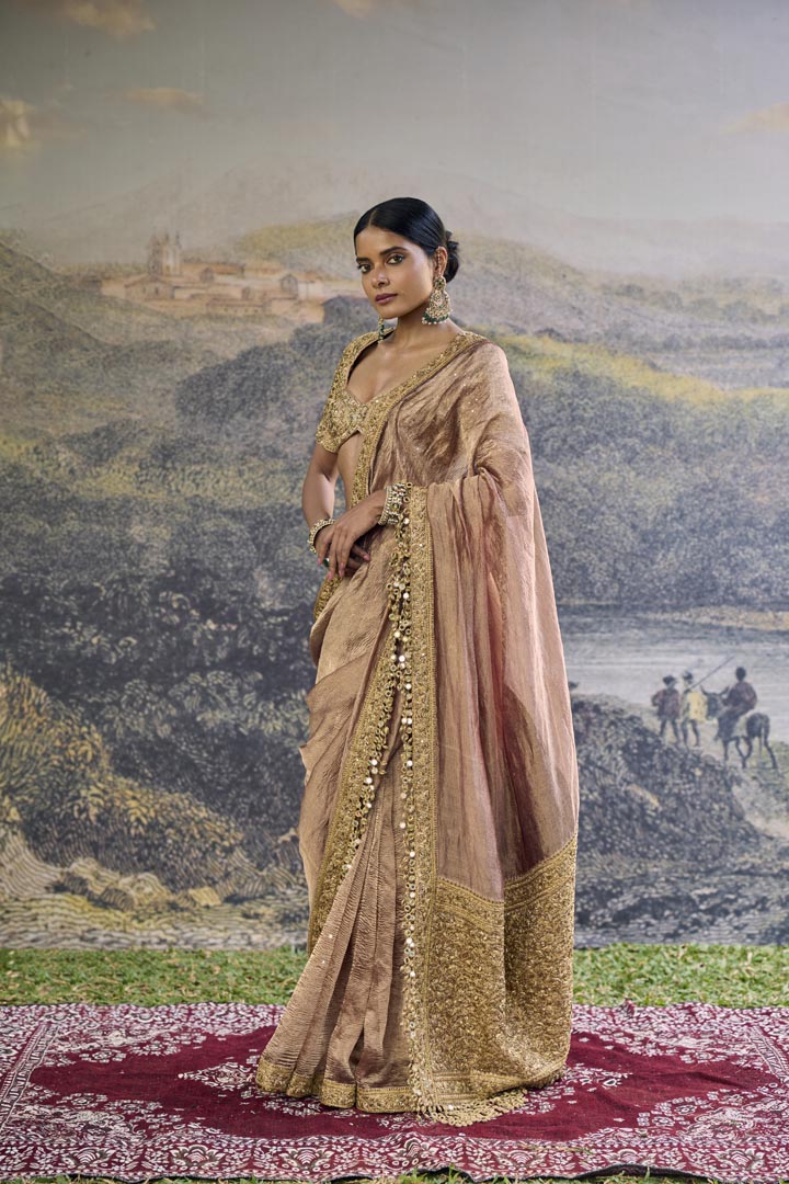 Trinaya Saree Set