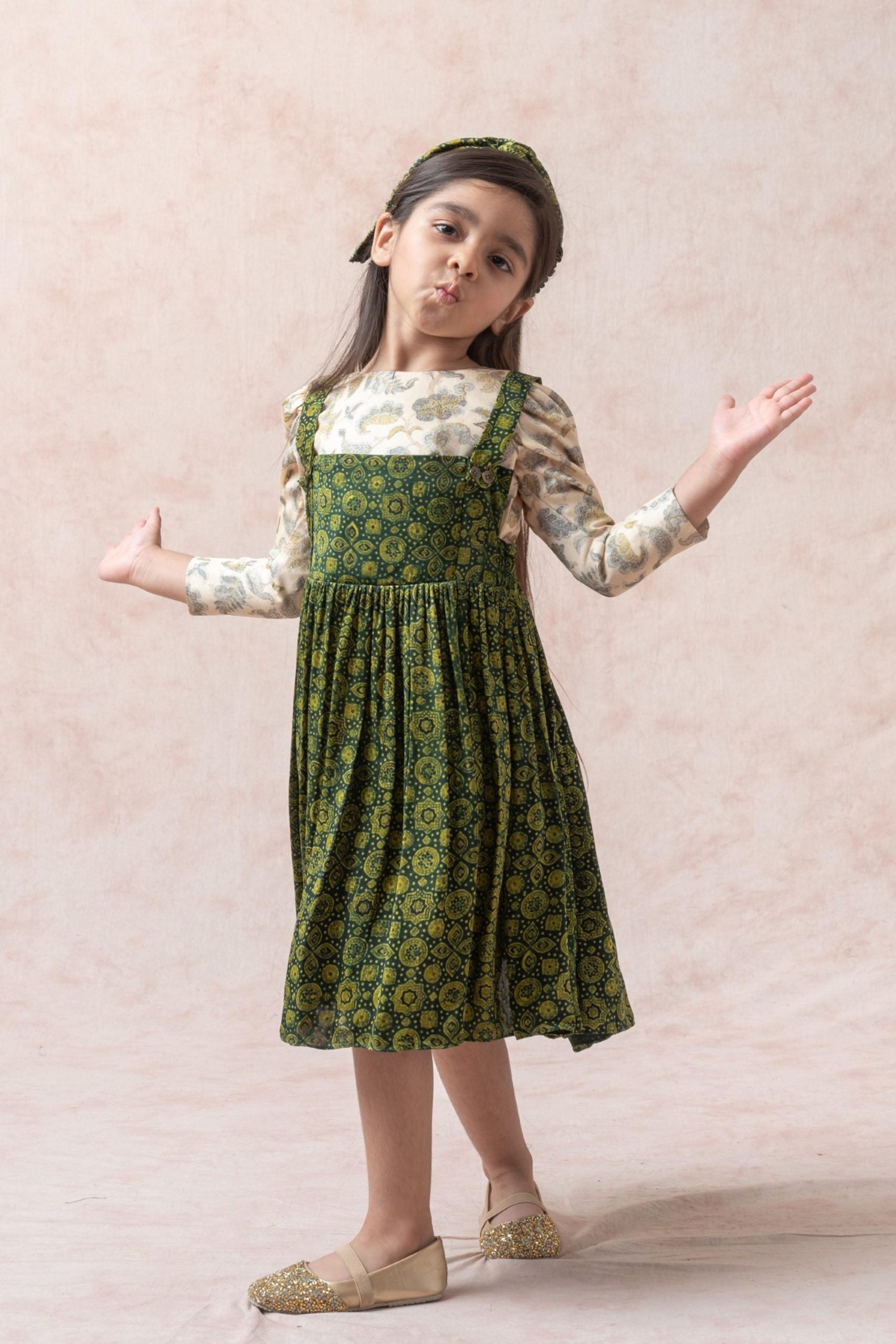 Crop top with frock