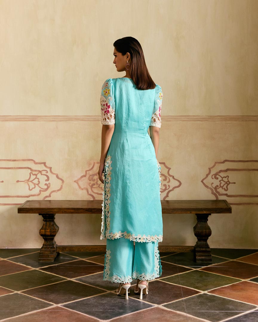 AQUA CONTRAST CUTWORK PANTS