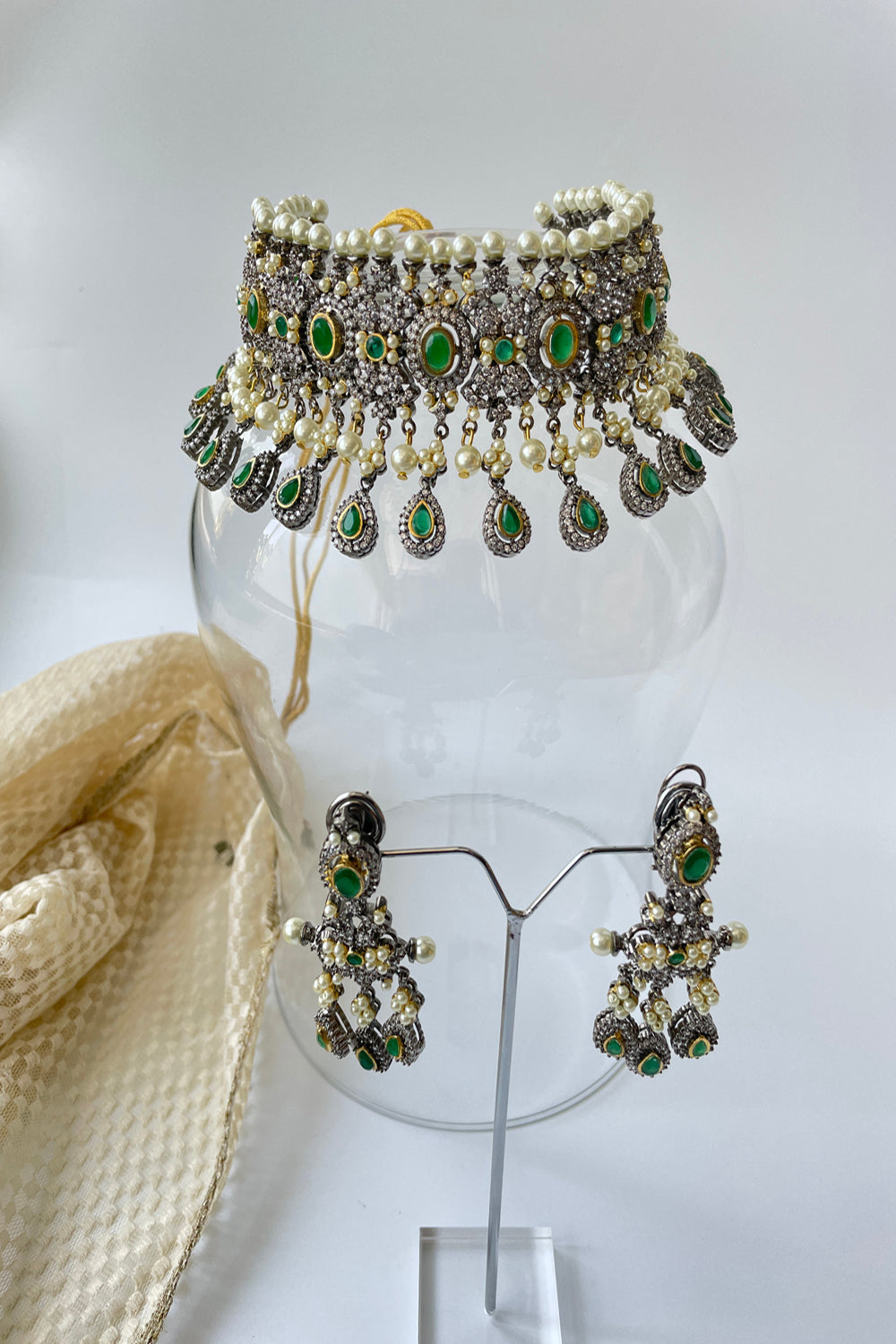 Victorian Style Necklace Set With Green Stones