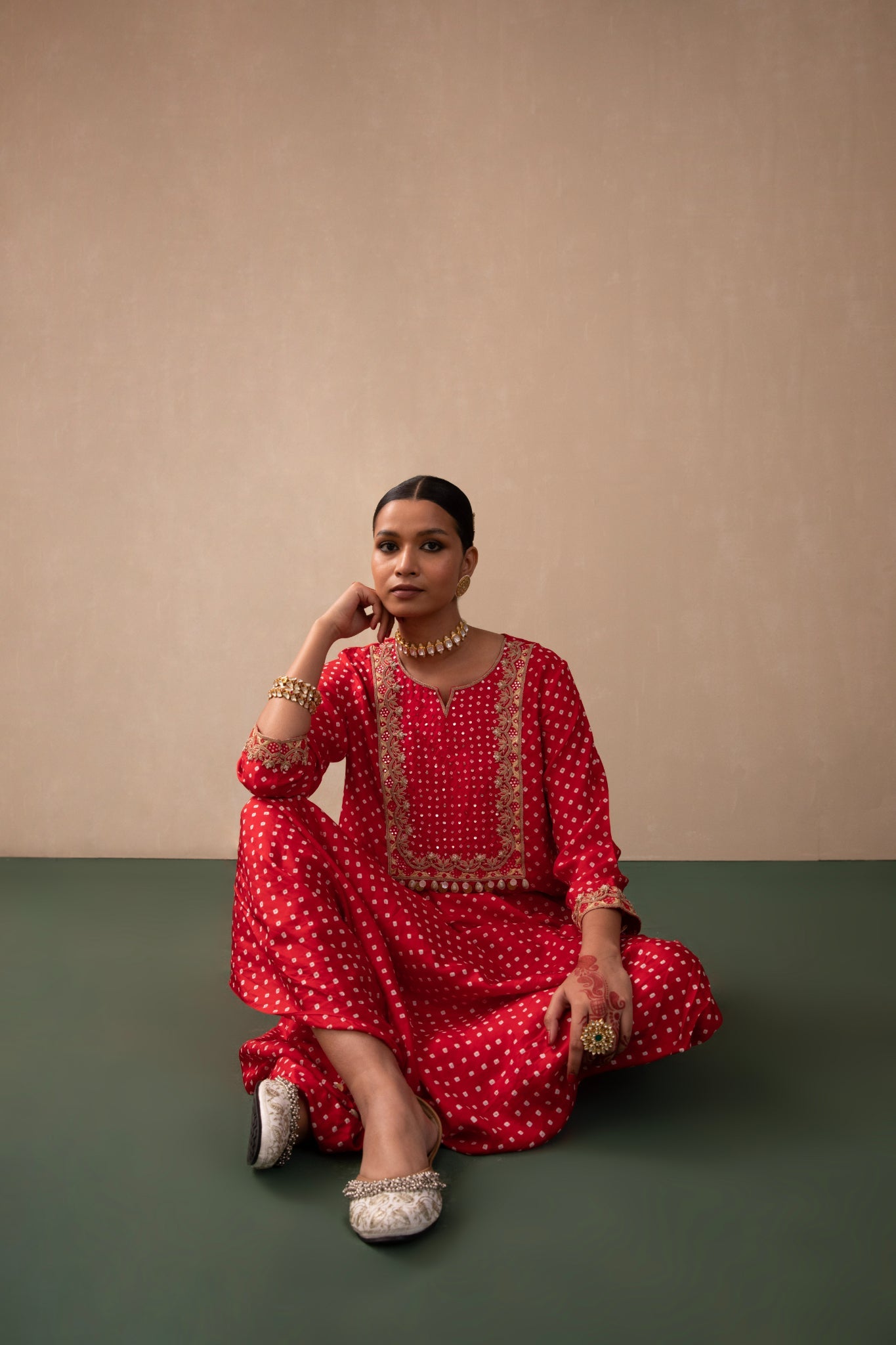 bandhni short kurta with drape trouser