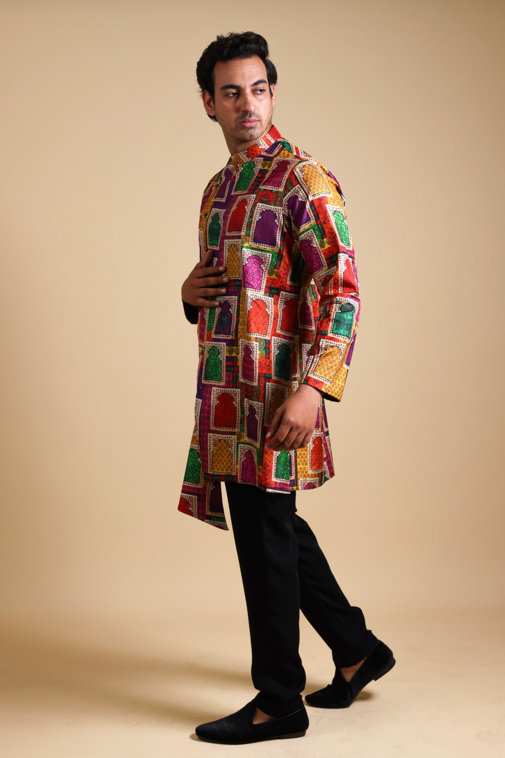 Stylish Jharoka Print asymmetrical
 kurta with pants