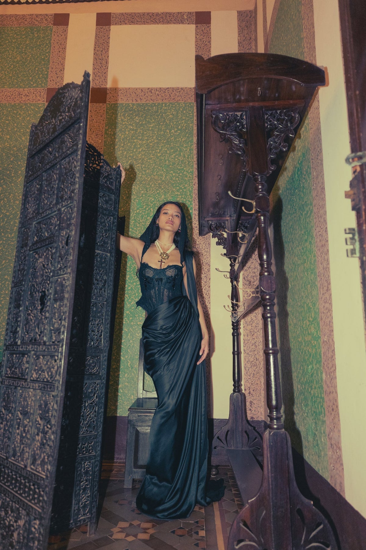 Black, Zardosi Embroidery, French Lace & Silk, Pre-Stitched Sari Set, Corset Silhouette