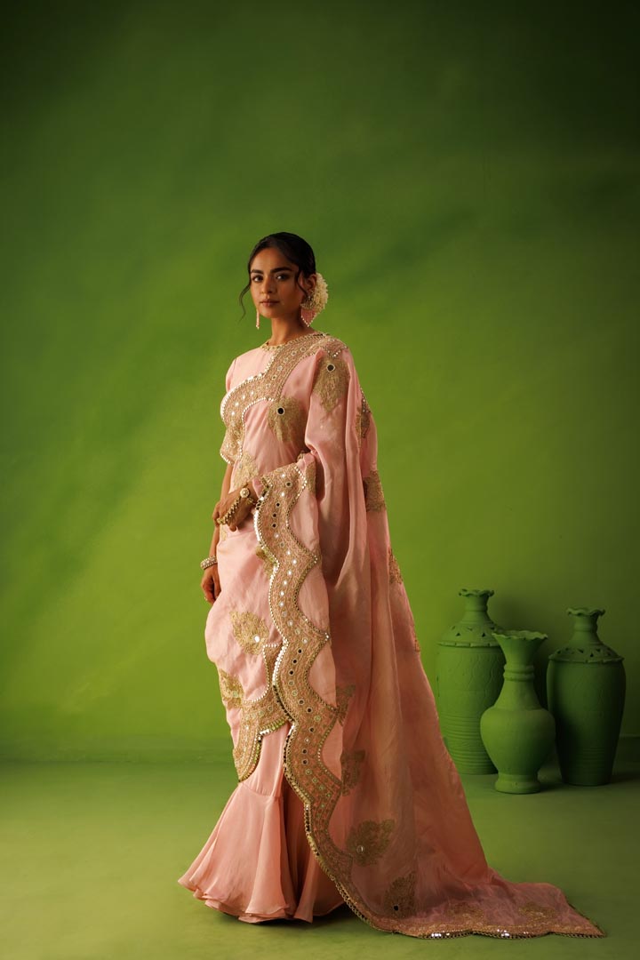 Pink scallop tissue saree