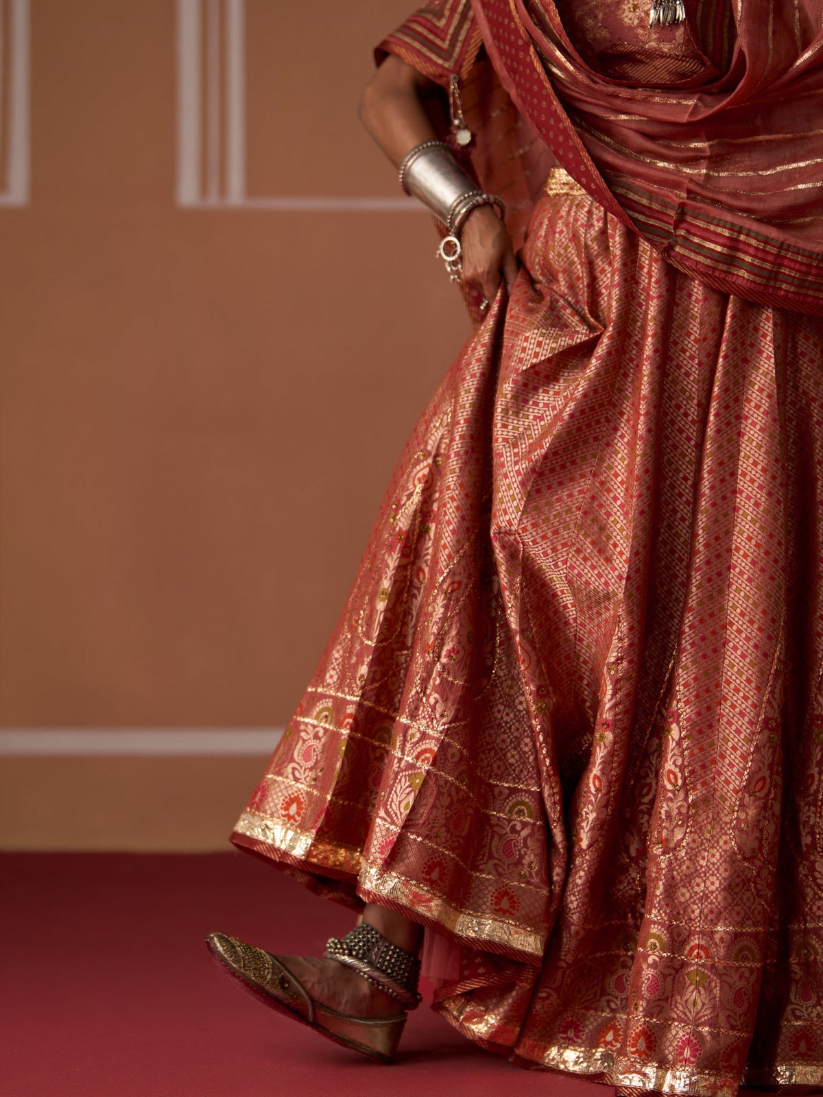 SAIRA SKIRT