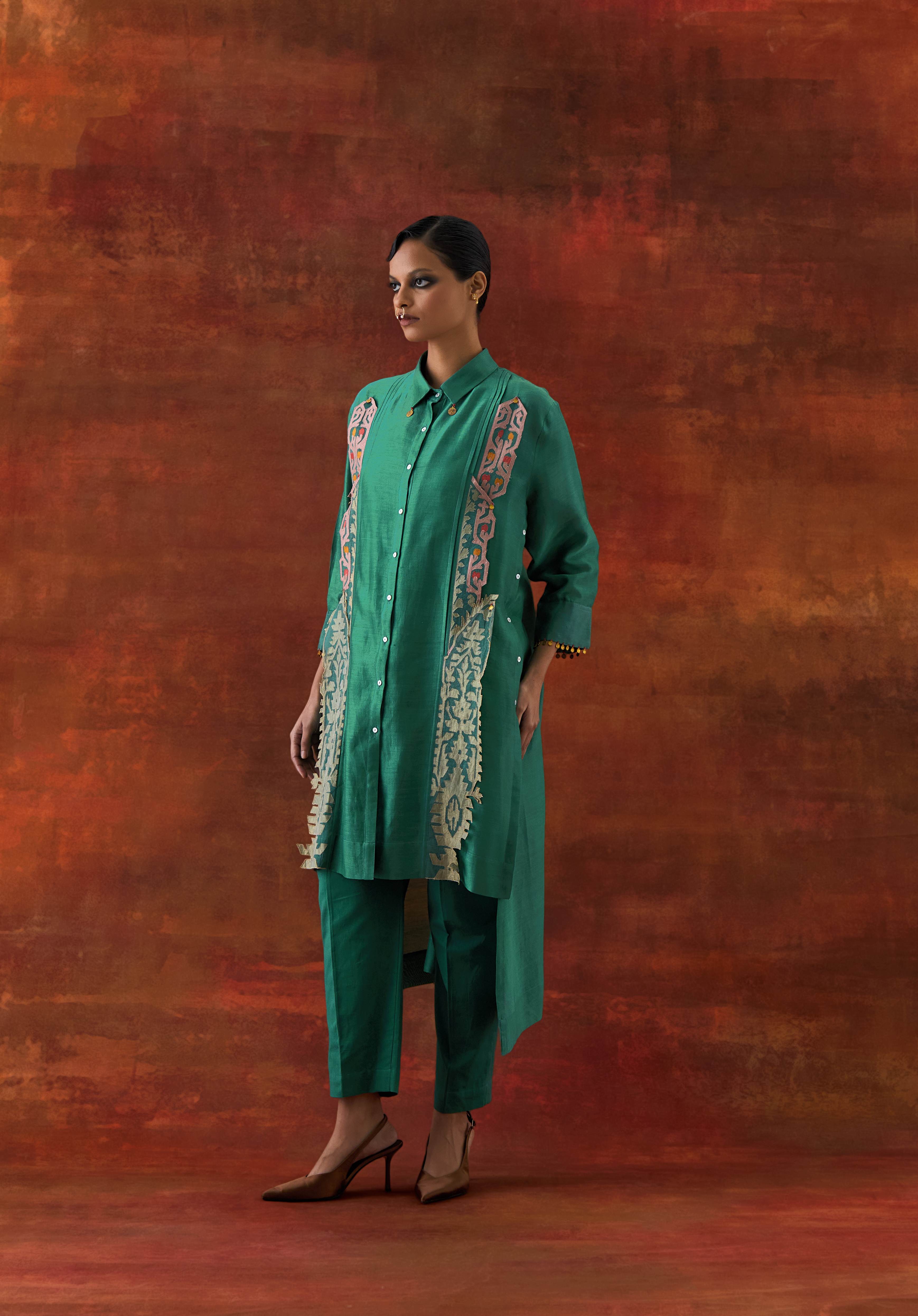 PLEATED SHIRT WITH PANTS - image 3