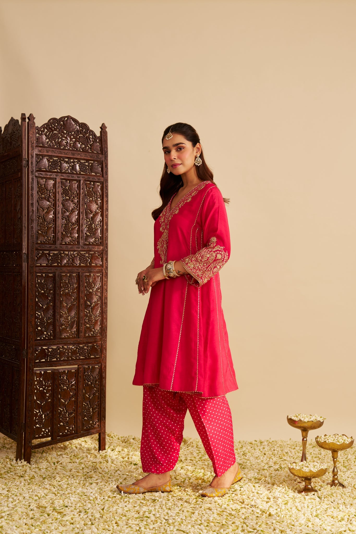 NIYAH - SHORT CHAUGA WITH SALWAR