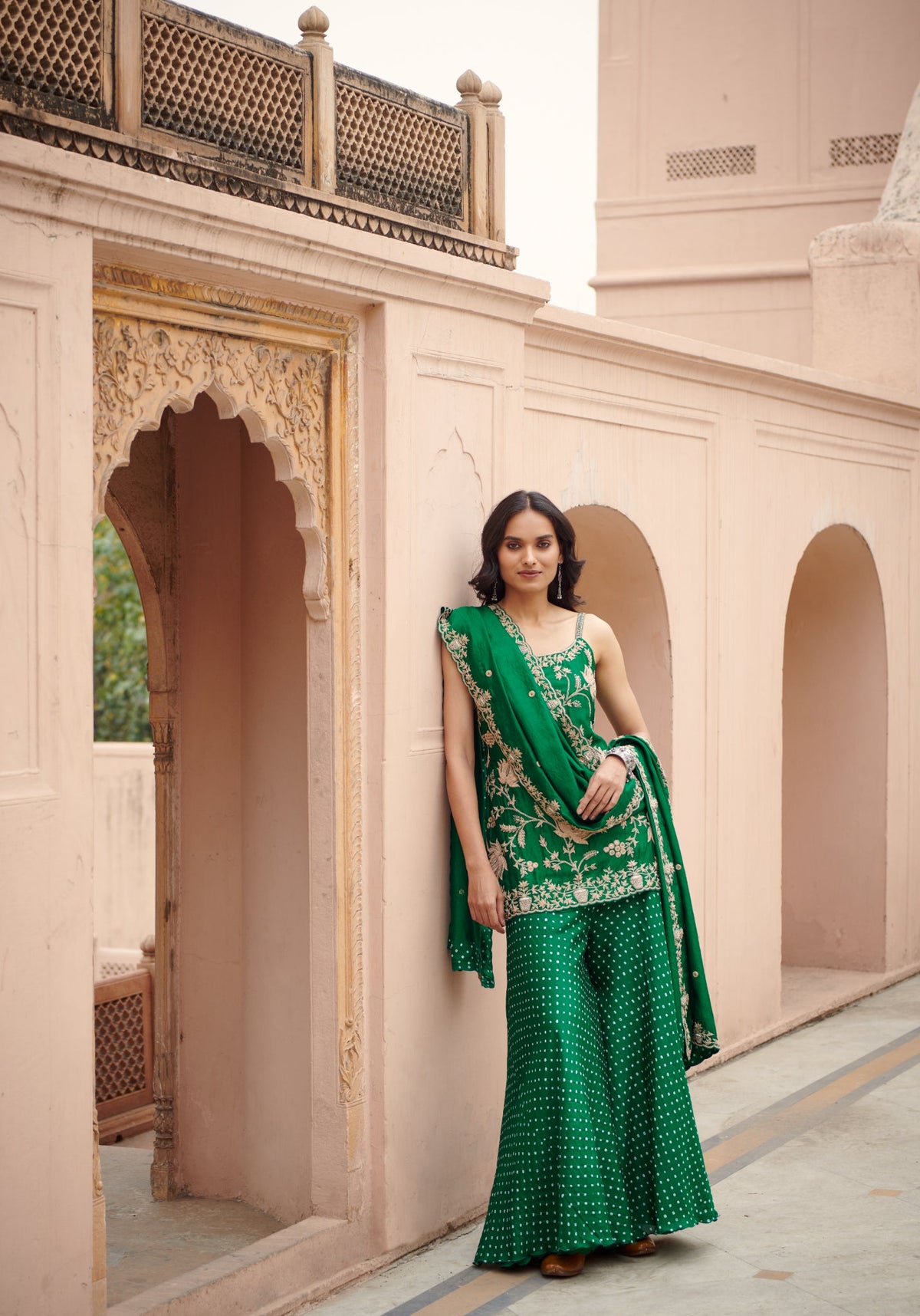 sleeveless lotus sharara